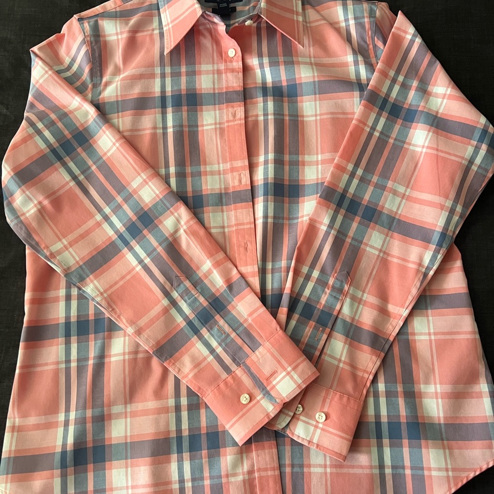 Chaps women’s L Pink blue Plaid Button-Up Shirt - Picture 3 of 9